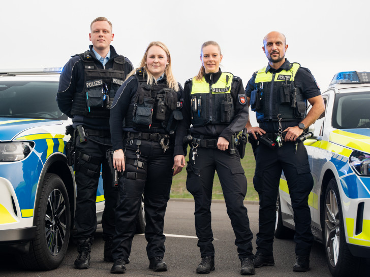 Ein starkes Team sollen sie regelmäßig auf der A2 bilden: Polizisten aus Braunschweig und Magdeburg.