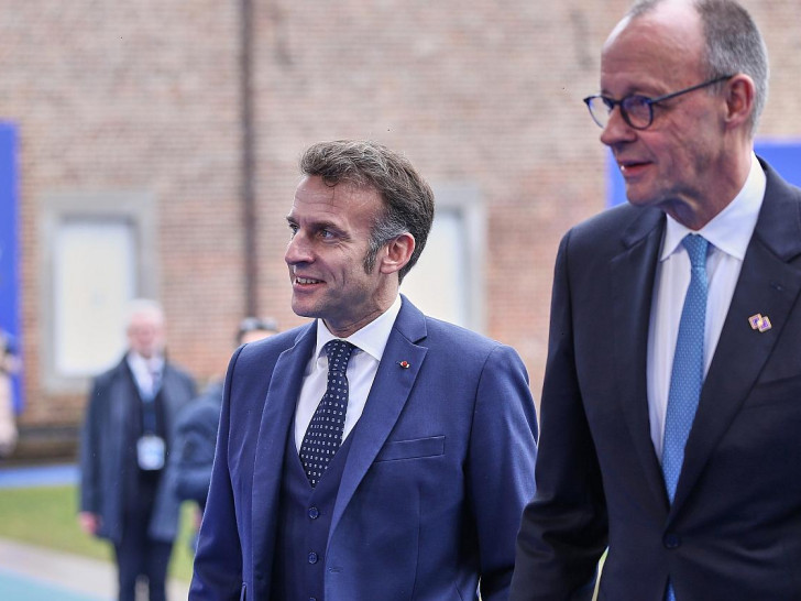 Emmanuel Macron und Friedrich Merz (Archiv)