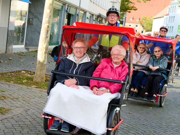 Rikschas von Radeln ohne Alter unterwegs in Braunschweig.