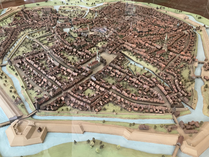 Modell der Stadt Braunschweig um 1671 mit Blick auf das Weichbild Hagen, Städtischen Museum im Altstadtrathaus, Gesamtansicht von Nordosten.