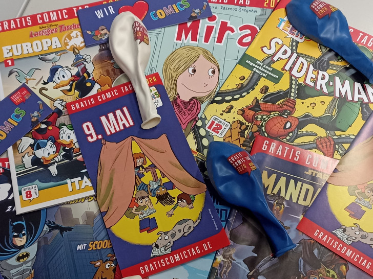 Donald Duck, Spidermann und andere Figuren freuen sich auf viele Comic-Fans. 