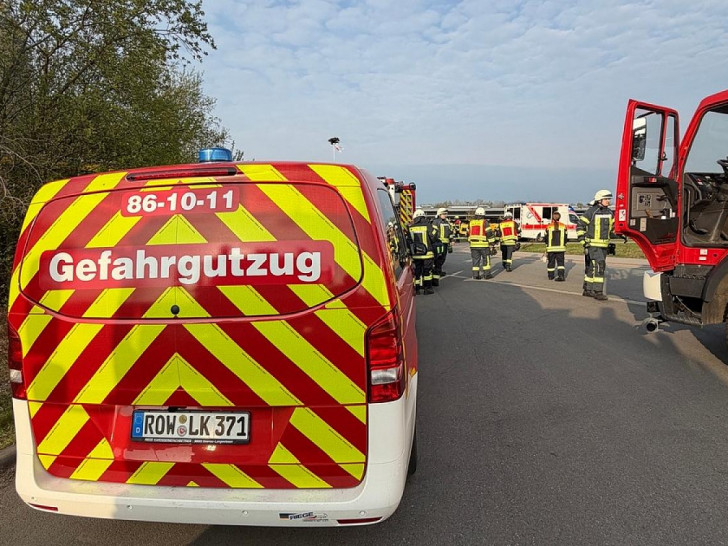 Die Feuerwehr an der Einsatzstelle (Archiv)