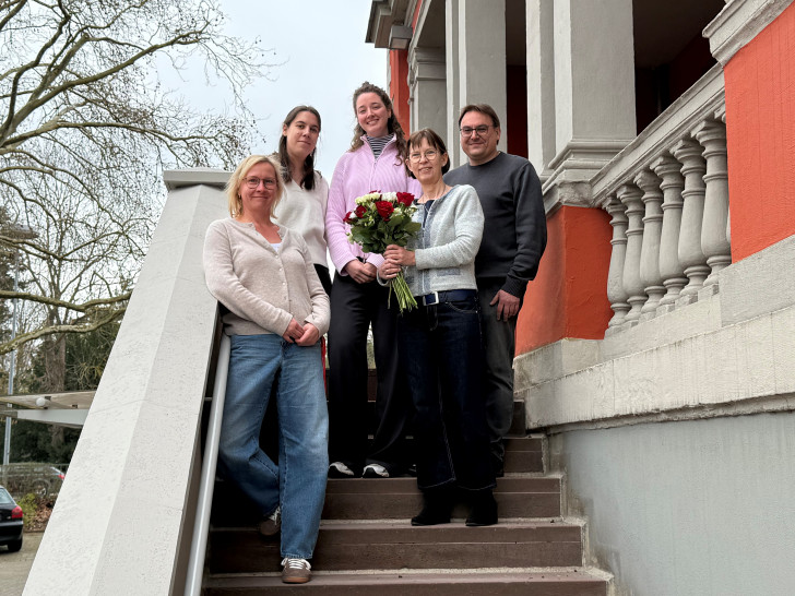 Das Team der AMJ-Geschäftsstelle (v.l.): Lysann Weber, Sarah Hartke, Jessica Neufeld, Barbara Haack und Jens Kaiser.