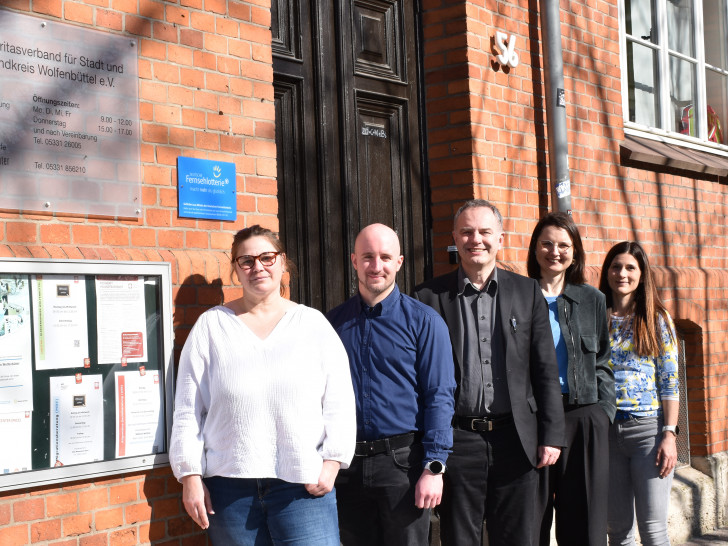 Unterstützen junge Menschen im Landkreis Wolfenbüttel (v.l.): Cathrin Kuffner, Maximilian Rothfuchs, Bernd Retzki, Annett Mutke und Katharina Schmitz.