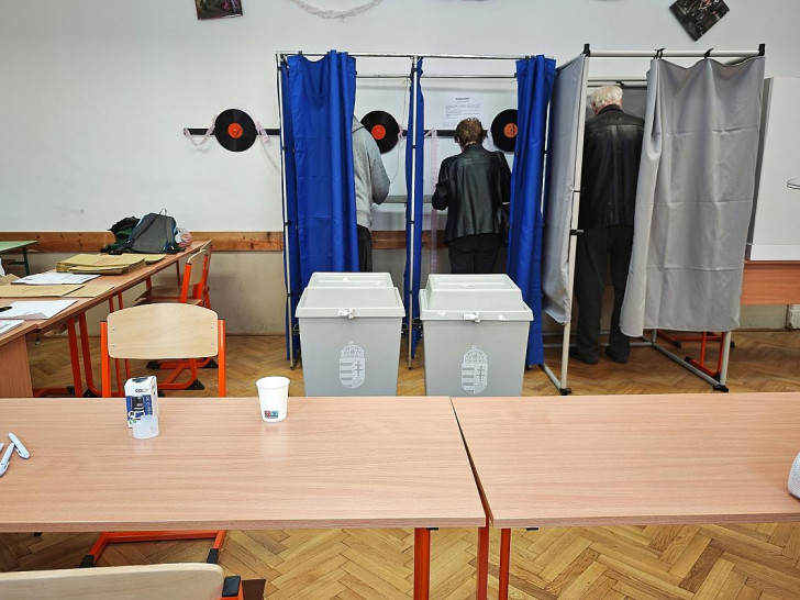Wahllokal in Ungarn am 12.04.2026
