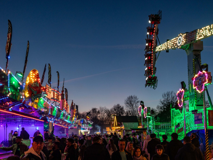 Der Ostermarkt in Lebenstedt ist in vollem Gange.