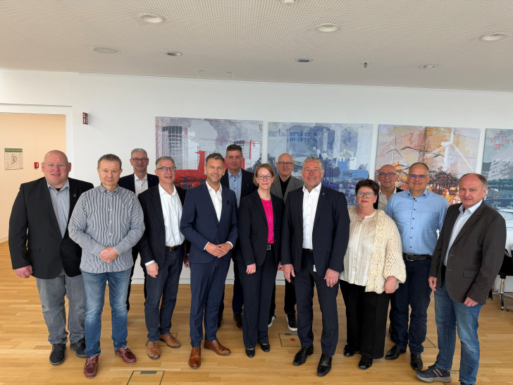 Vorstandsnachfolgerin Birte Fleischer im Kreise des Stadtwerke-Aufsichtsrates.