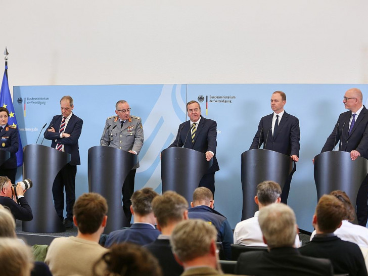 Vorstellung Gesamtkonzept für Verteidigung am 22.04.2026