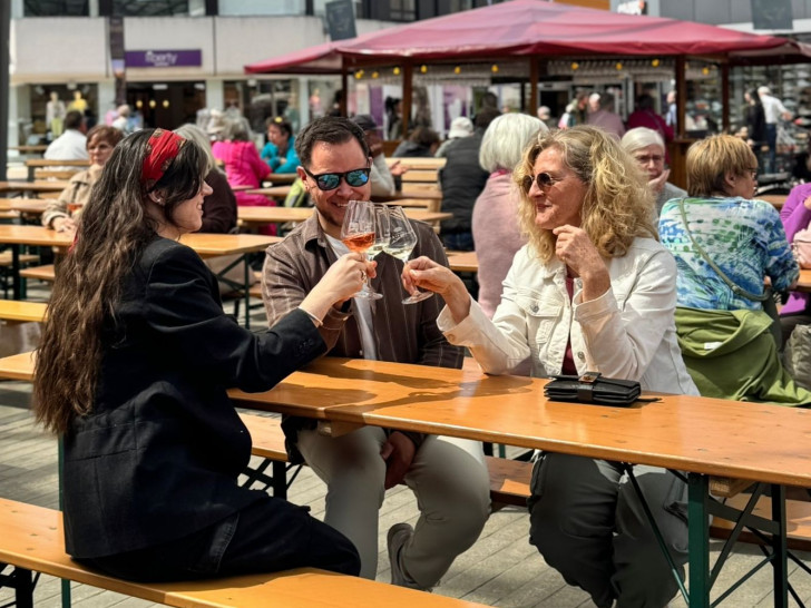 Besucher erwarten bei den Weintagen genussvolle Momente.