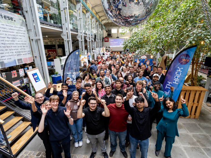 Rund 60 Teilnehmer trugen zu reichlich Ideen beim HealthHack im Trafo-Hub Braunschweig bei.