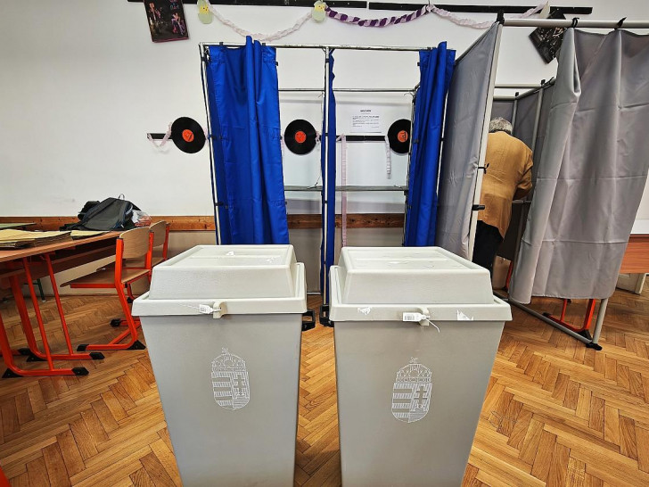 Wahllokal in Ungarn am 12.04.2026
