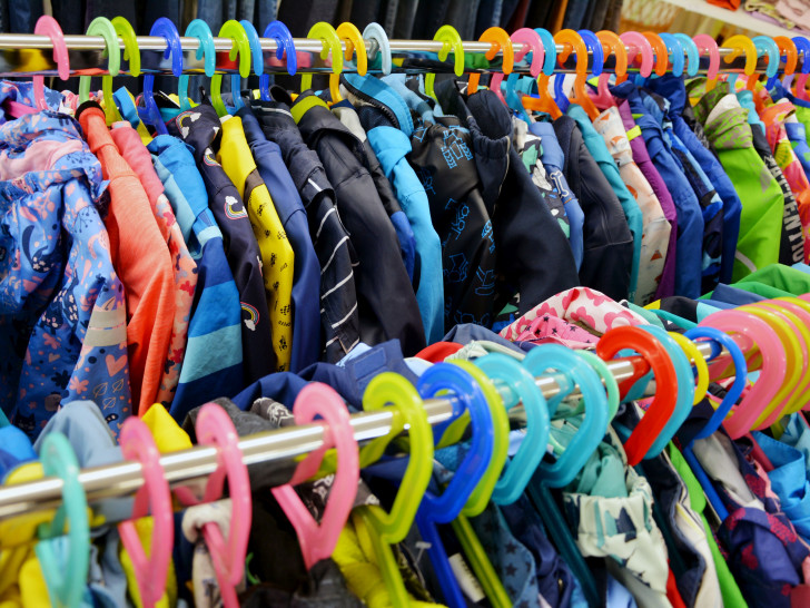 Im "Familienladen mit Herz" finden sich zahlreiche Waren.