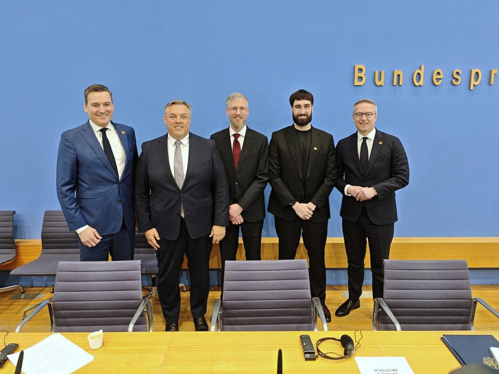 Pressekonferenz zu deutsch-kanadischer KI-Partnerschaft am 24.04.2026