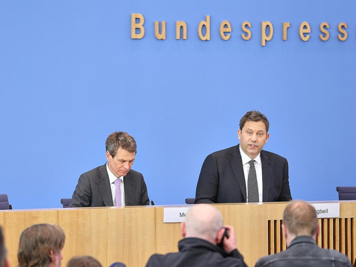 Lars Klingbeil in der Bundespressekonferenz am 29.04.2026