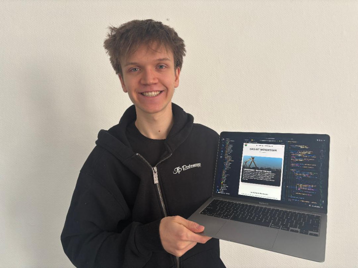 Er hat neben der eigenen Abiturvorbereitung monatelang die neue Homepage www.wendessen.de programmiert: Ennio Marke.