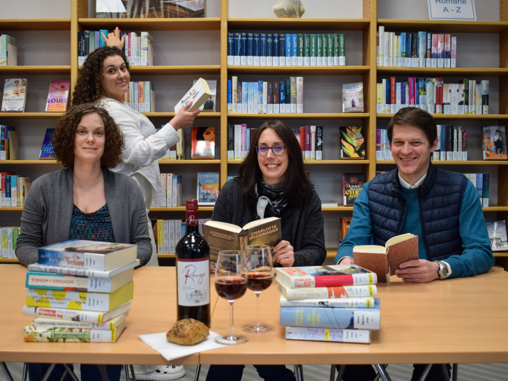 Das Team der Stadtbibliothek freut sich auf die Buchvorstellungen im Rahmen der beliebten Reihe „Literarisches und Kulinarisches“ in der Stadtbibliothek in Lebenstedt und Salzgitter-Bad.
