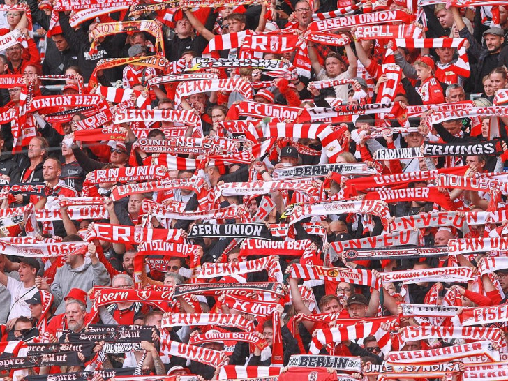 Fans von Union Berlin (Archiv)
