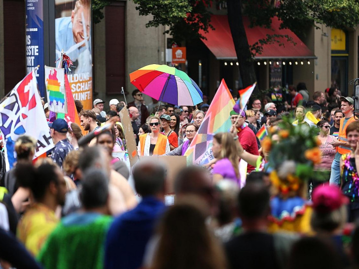 Parade zum Christopher-Street-Day (Archiv)