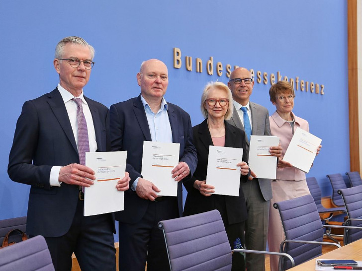 Frühjahrsgutachten 2026 am 27.05.2026