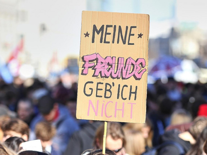 Schüler-Demo gegen Wehrdienstpläne (Archiv)
