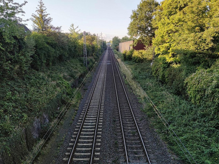 Zweigleisige Bahnstrecke (Archiv)