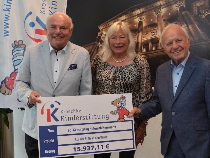 Helmuth Herrmann (li.), Ingeborg Herrmann und Klaus Kroschke.