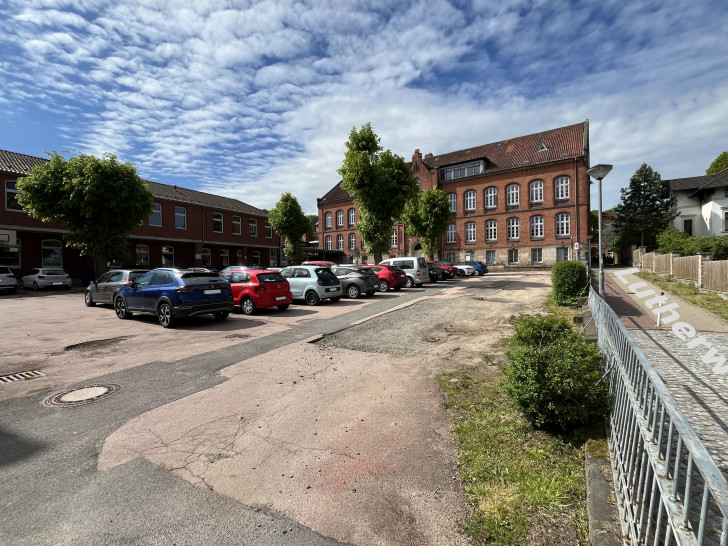 Der Parkplatz am Jugendamt wird gesperrt.