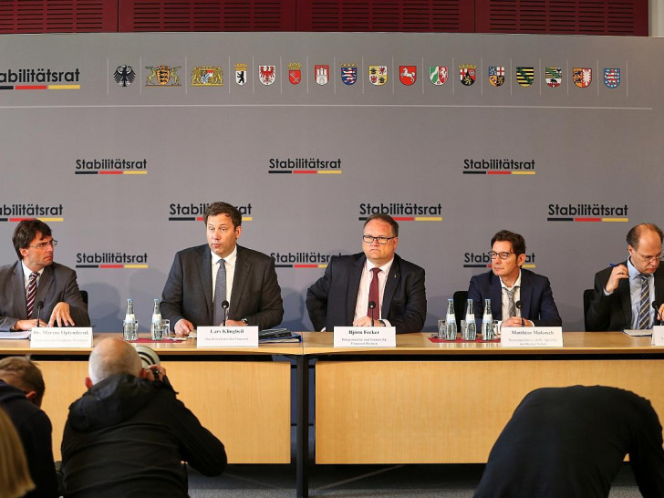 Pressekonferenz nach Sitzung von Stabilitätsrat am 11.05.2026