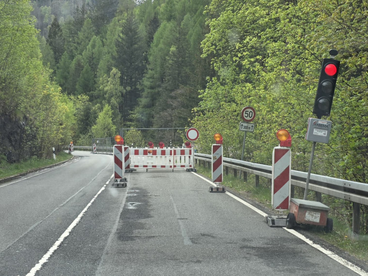 Die Reste der Villa Helene sind verschwunden - die Sperrung ist geblieben.