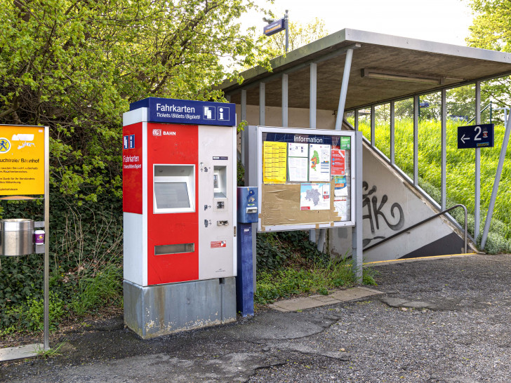 Für den Neubau des Bahnhaltepunktes in Thiede wurde seitens der DB Ende 2025 ein Planungsstopp verhängt.