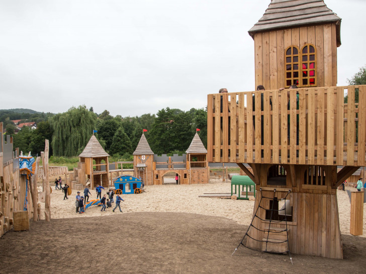 Eltern und Kinder müssen sich bald auf eine Sperrung des Spielplatzes einstellen.
