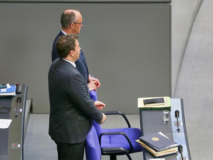Lars Klingbeil und Friedrich Merz (Archiv)