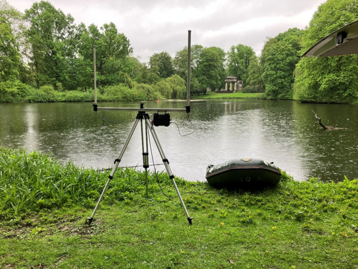 Derzeit finden Messungen zur Wassertiefe bei Teichen im Bürgerpark statt.