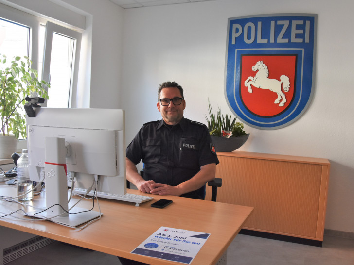Kriminalhauptkommissar Frank Decker ist der Ansprechpartner vor Ort.