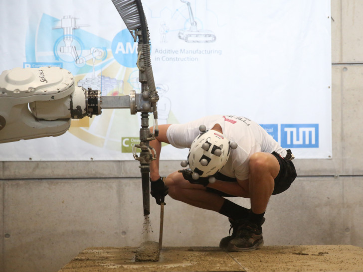 In einem Pilotprojekt haben die Forscher die Arbeit auf einer digitalen Baustelle mit der Arbeit auf einer herkömmlichen Baustelle verglichen.