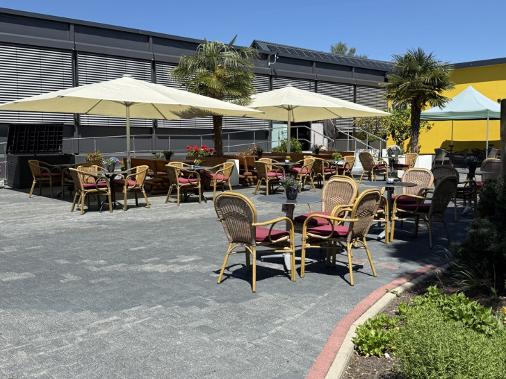 Terrasse vom Gartencafé.