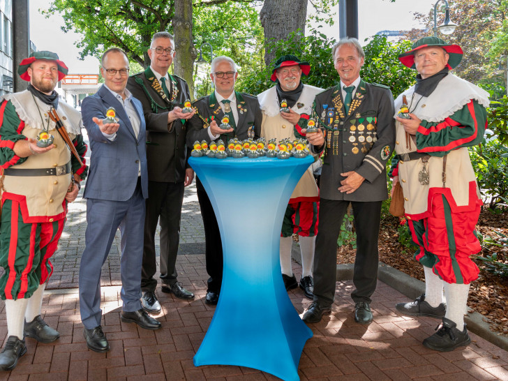 Tim Mehrmann (v. li.), Ralf Schürmann, Marc Schoke, Mario Myttzka, Kai Schild, Bernd Haufmann, Torsten Deda.