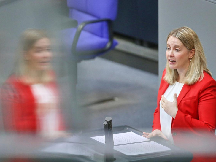 Verena Hubertz am 25.06.2026