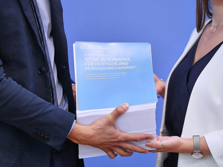 Vorstellung des Gutachtens zu einer möglichen Verfassungswidrigkeit der AfD am 25.06.2026