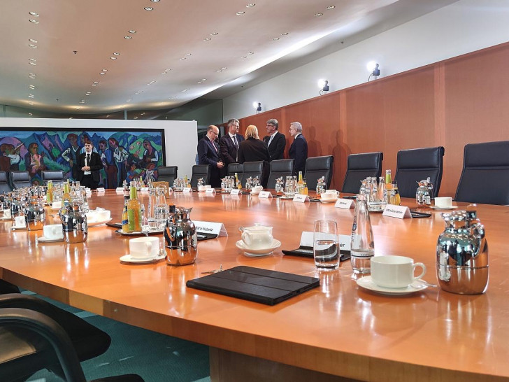 Kabinettstisch (Archiv)