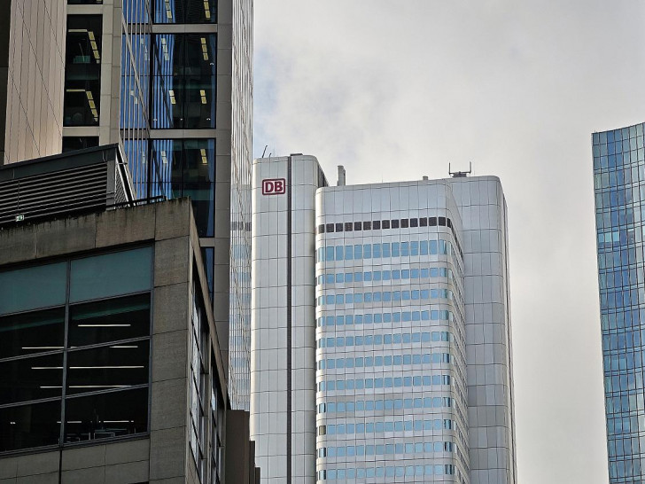 Büroturm der Deutschen Bahn (Archiv)