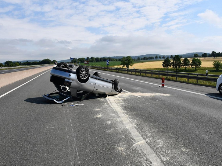 Beschädigter Audi auf A3 (Archiv)