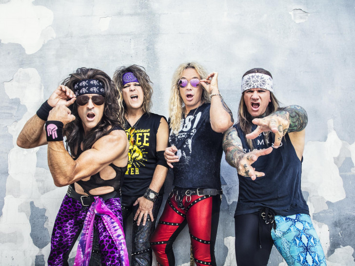 Steel Panther bringen hemmungslosen Glam Metal ins Schön & Frölich.