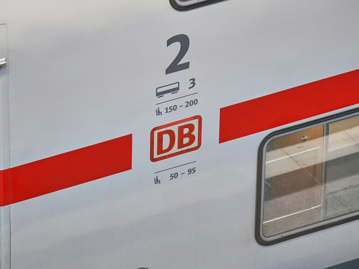 Zug bei der Deutschen Bahn (Archiv)