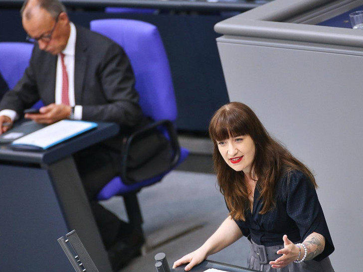 Friedrich Merz und Heidi Reichinnek (Archiv)