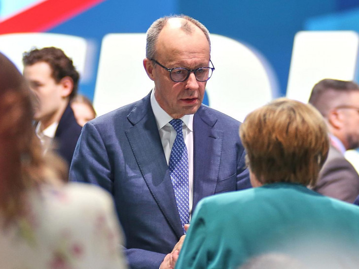 Friedrich Merz und Angela Merkel (Archiv)
