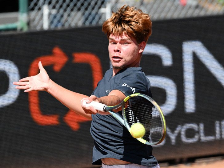 Diego Dedura zieht als erster deutscher Youngster ins Viertelfinale ein.