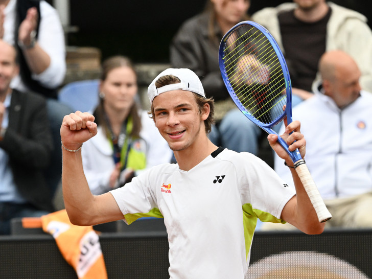Der deutsche Youngster Niels McDonald ist in die zweite Hauptrunde eingezogen.