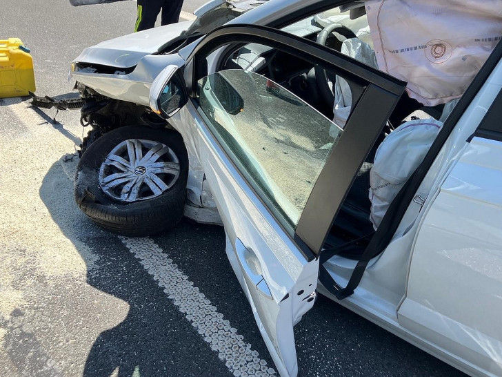 Beschädigungen am PKW VW Polo. (Archiv)
