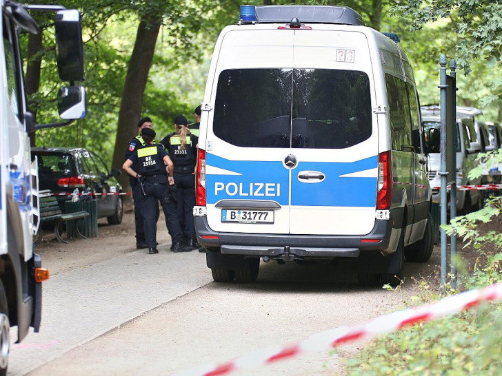 Polizei am Tatort nach Todesfahrt beim CSD